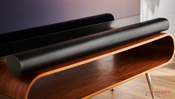 Sonos Arc vừa có hệ thống loa âm trầm ổn định, nhưng cũng có khả năng kết nối loa siêu trầm 