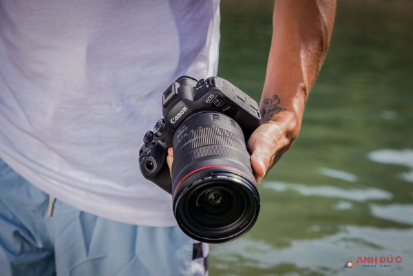 Canon EOS R6 Mark II cũng tạo nên sự nâng cấp về mật quay phim