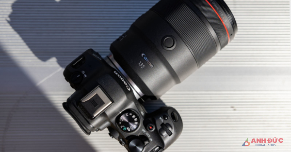 Canon giới thiệu ống kính RF 135mm F1.8 L IS USM