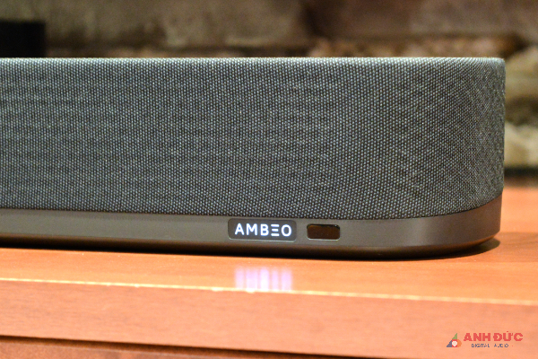 Ambeo Plus vẫn có khả năng lan tỏa âm thanh khắp phòng rất ấn tượng