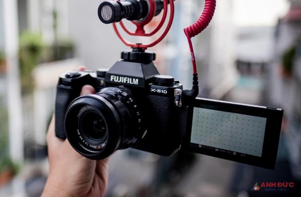 Fujifilm X-S10 cũng là lựa chọn được đông đảo vlogger và người dùng mới yêu thích