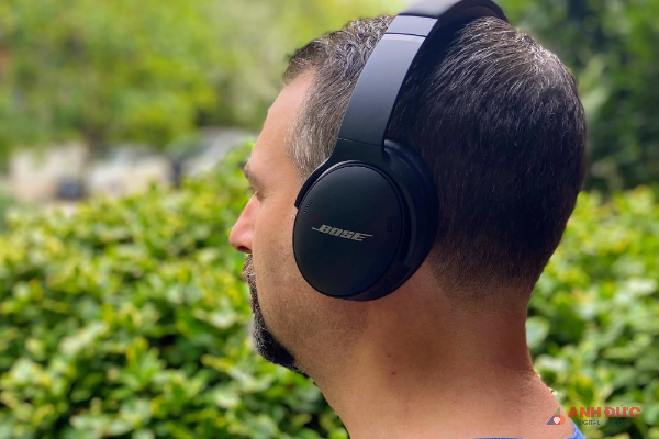 Bose QuietComfort 45 là tai nghe có chất lượng tốt và mang dến cảm giác đeo thoải mái trong thời gian dài