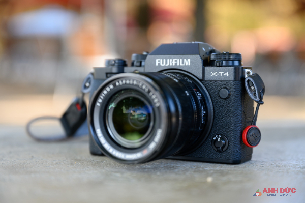 Fujifilm X-T4 vẫn là một chiếc máy ảnh ấn tượng về cả thiết kế và chất lượng
