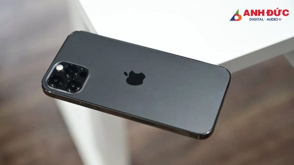Cấu hình và dung lượng pin của iPhone 13 cực mượt 