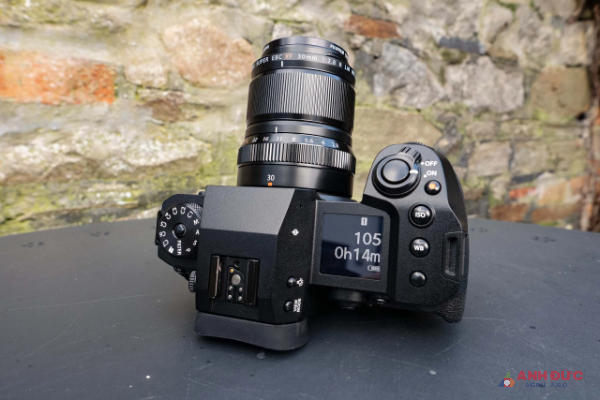 Fujinon XF 30mm F2.8 là ống kính nhỏ nhất trong bộ ba ống kính macro của Fujifilm