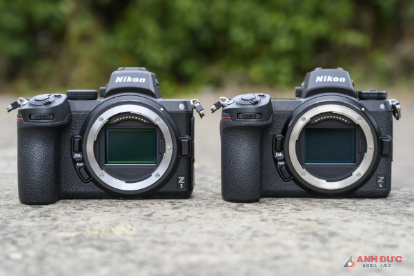 Nikon Z5 và Z6 II dều có sự tương đồng về thiết kế và kích thước