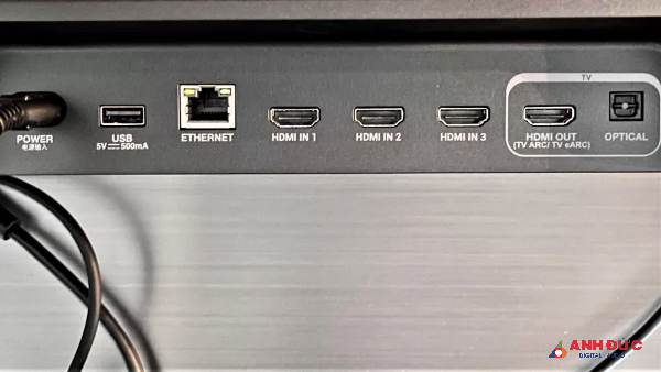 JBL Bar 1300X có 4 cổng đầu vào là HDMI, trong đó có một cổng eARC để kết nối với TV