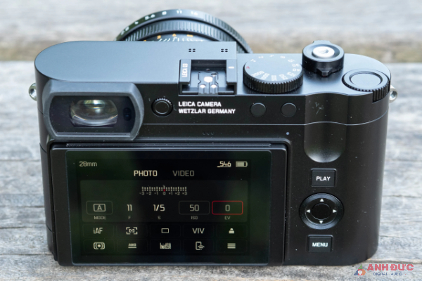 Leica Q3 có khả năng kết nối liền mạch và nhanh chóng qua Bluetooth và WIFI