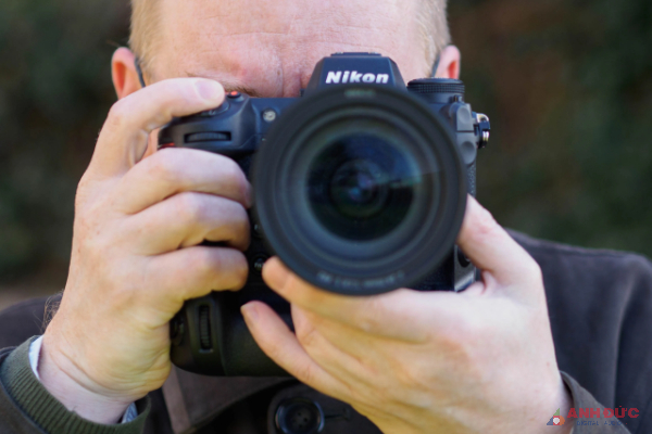 Nikon Z9 được xem là phiên bản không gương lật nhỏ gọn của dòng DSLR Nikon D6