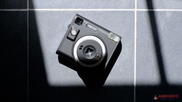Fujifilm SQ40 sử dụng cỡ ảnh vuông tương đối linh hoạt nhất