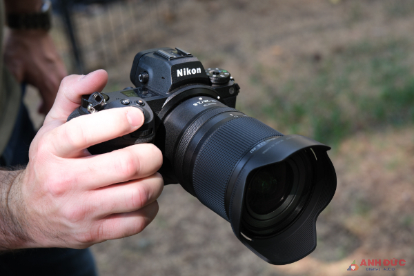 Đánh giá ống kính Nikon Nikkor Z 17-28mm F2.8