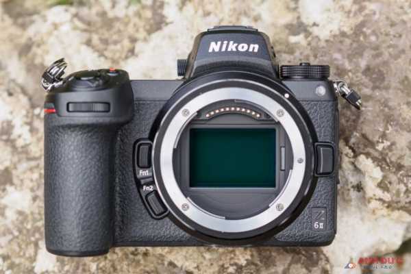 Nikon Z6 II sở hữu cảm biến Fullframe BSI CMOS 24.5MP