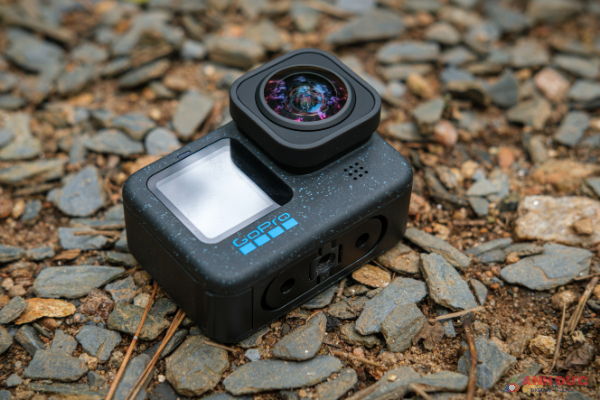 GoPro Hero 12 Black sẽ được bán kèm cùng với bộ phụ kiện ống kính hoàn toàn mới là Max Mod Lens 2.0