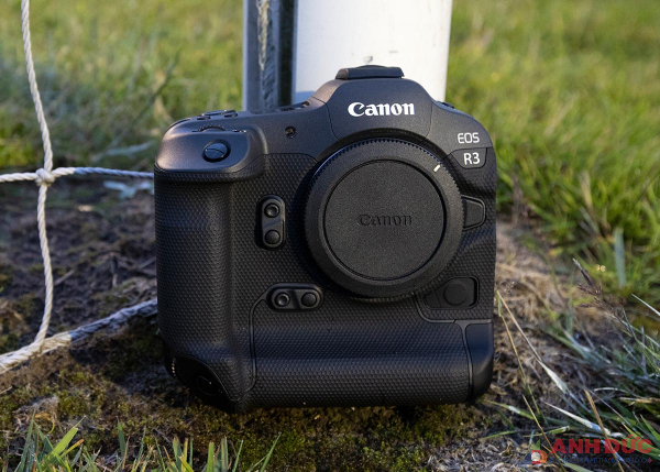 Canon EOS R3 cũng có thời gian được kiểm nghiệm trước khi chính thức ra mắt
