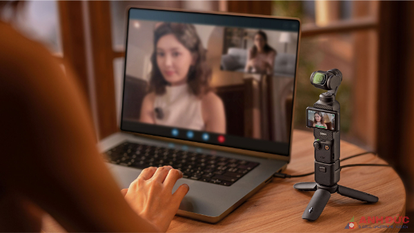 Người dùng có thể phát trực tiếp với Osmo Pocket 3 qua ứng dụng này, cũng như kết nối với máy tính để sử dụng làm webcam.
