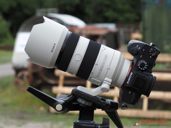 Ống kính thui phóng tele Sony FE 70-200mm f/4 G OSS II