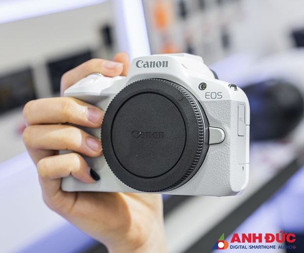 So sánh Canon R50 với Nikon Z50