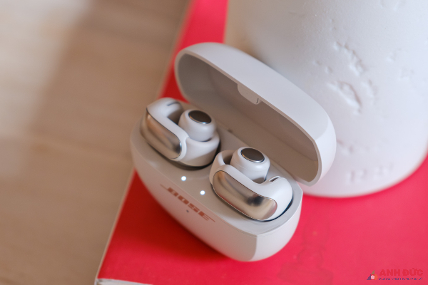 Tai nghe Bose Ultra Open Earbuds đã có mặt ở Anh Đức với mức giá 7.89 triệu đồng