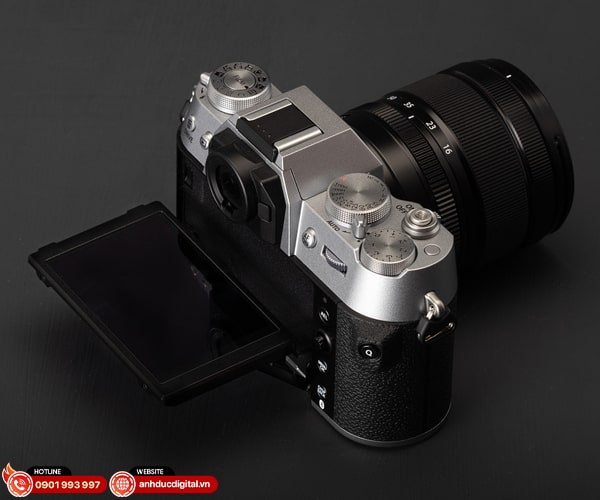 Màn hình cảm ứng trên Fujifilm X-T50