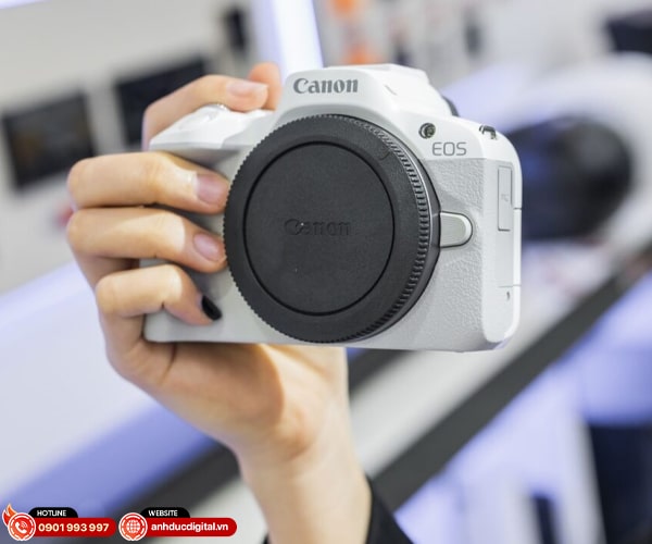 Máy ảnh cho người mới bắt đầu - Canon EOS R50