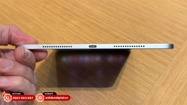 iPad Pro 13-inch hỗ trợ kết nối không dây 5G và eSIM, cùng với chuẩn Bluetooth 5.3 và Wifi 6e