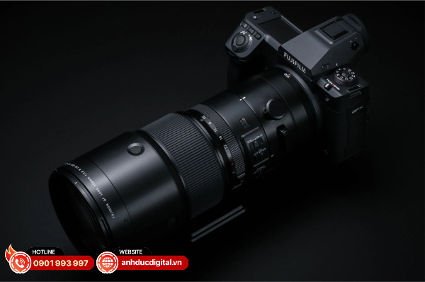 GF 500mm f/5.6 R LM OIS WR là chiếc ống kính tele dài nhất mà Fujifilm từng sản xuất
